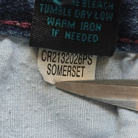 Rue21 Plus Size 14 Curvy High Waisted Button Fly Crop Jeans Denim Flattering Fit - Picture 10 of 10